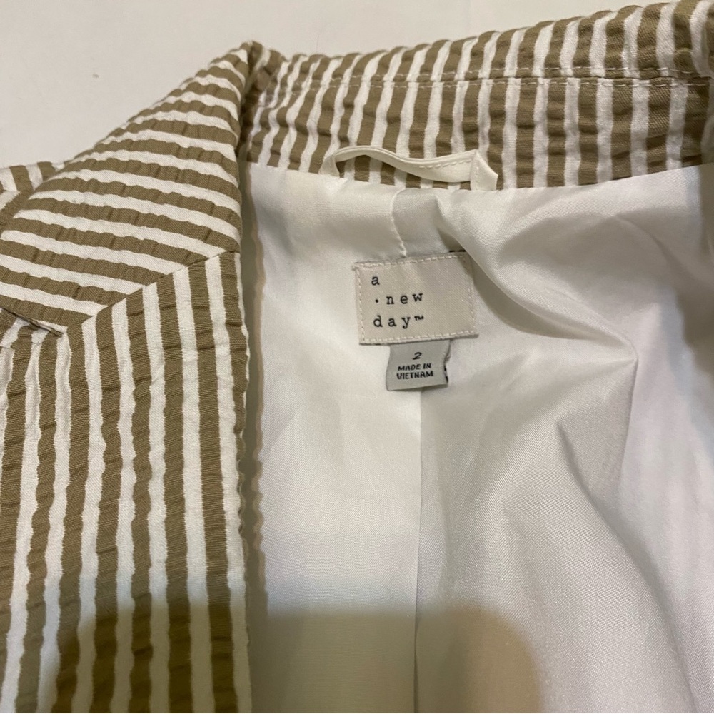 a new day White and Tan Blazer with Notched Lapels - Picture 5 of 8
